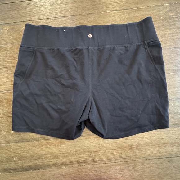 Livi Active Pants - Livi Active lane Bryant black pocket Shorts size 30/32 Black Women's Shorts